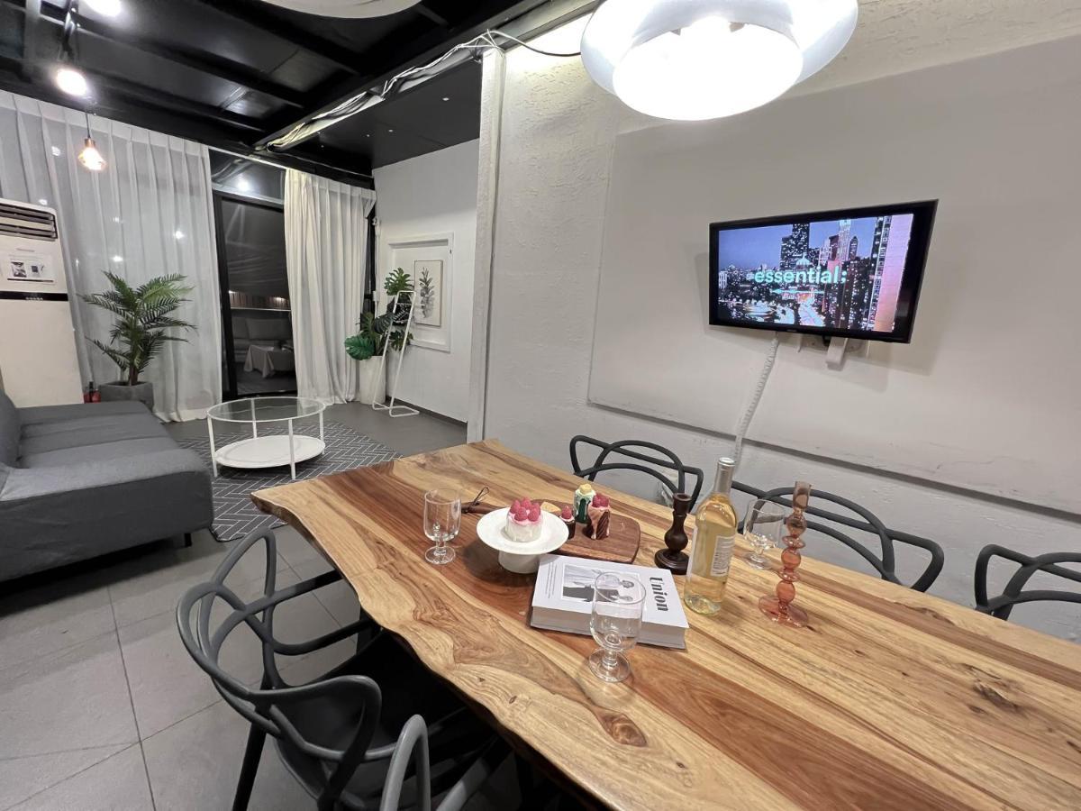 Dada Stay Hongdae Seoul Exterior photo